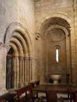 NAVE NORTE, HACIA LA CABECERA