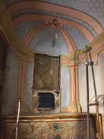 VENTANAL SUR DEL ÁBSIDE CENTRAL, TRAS EL RETABLO MAYOR, EN EL FRONTAL DE LA ´CAPILLA DEL ÓCULO´