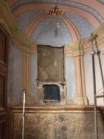 VENTANAL SUR DEL ÁBSIDE CENTRAL, TRAS EL RETABLO MAYOR, EN EL FRONTAL DE LA ´CAPILLA DEL ÓCULO´
