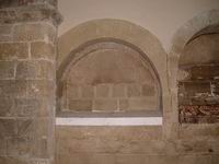 ARCOSOLIO CON ENTERRAMIENTO DEL REY ALFONSO I EL BATALLADOR