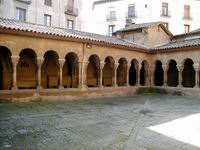 CLAUSTRO. ALAS SUR Y OESTE