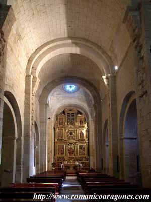 NAVE CENTRAL DESDE LOS PIES