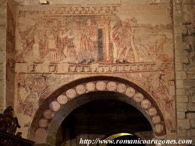 PINTURAS MURALES ENTRE NAVES CENTRAL Y NORTE