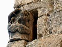 CAPITEL DEL NGULO NORESTE, GIRADO