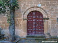 PORTADA EN MURO OESTE