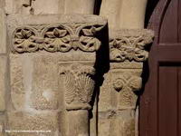 CAPITELES DEL LADO OESTE DE LA PORTADA