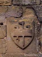 DETALLE DEL ESCUDO DEL ABAD DE MONTEARAG�N