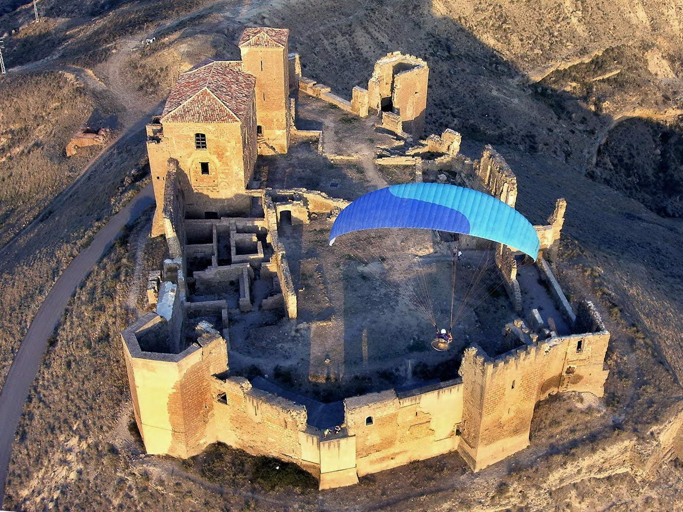 VISTA NORTE. FACHADA NORTE DEL TEMPLO