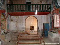 INTERIOR DE LA NAVE HACIA LOS PIES DE LA MISMA.