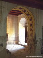 PORTADA DEL TEMPLO, DESDE EL INTERIOR DE LA NAVE.