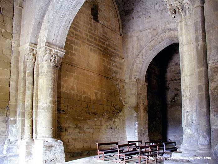MURO DE CIERRE DEL TEMPLO. ARCO DE SEPARACI�N ENTRE NAVES SUR Y CENTRAL