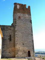 TORRE�N A LOS PIES DEL TEMPLO