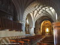 INTERIOR DE LA ERMITA DE LA CORONA HACIA LA CABECERA -A PONIENTE-