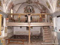 INTERIOR DE LA ERMITA HACIA LOS PIES