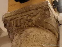 CAPITEL SUR DEL ARCO TRIUNFAL