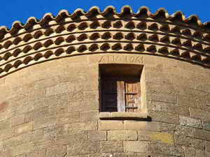 DETALLE DEL VENTANAL ENEL &Aacute;BSIDE RECONSTRUIDO