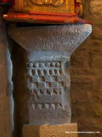 SOPORTE DEL SAGRARIO: LATERAL NORTE.
