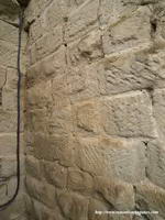 SILLARES ORIGINALES EN EL MURO NORTE