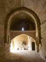 INTERIOR HACIA LOS PIES DEL TEMPLO