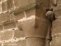 CAPITEL CON VENERA