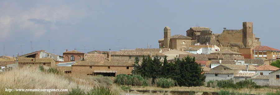 VISTA DESDE EL NOROESTE DEL CASTILLO E IGLESIA