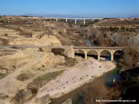 ALCANADRE CON VARIOS PUENTES Y EL ACUEDUCTO DEL CANAL DE MONEGROS