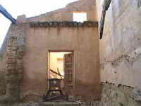 MURO EN RUINA CON LOS CANECILLOS