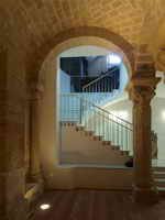 NAVE SUR DE LA CRIPTA HACIA LOS PIES