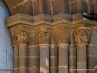 CAPITEL DE LA RESURRECCI�N. SANTAS MUJERES Y SEPULCRO VAC�O MOSTRADO POR UN �NGEL