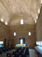 VISTA INTERIOR DEL TEMPLO REFORMADO HACIA LOS PIES.