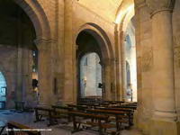 UNI&Oacute;N DE NAVE NORTE CON TRANSEPTO, VISTA DESDE LA NAVE CENTRAL