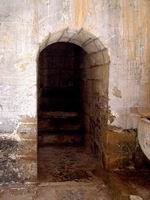 PUERTA EN MURO OESTE DE ACCESO A LA TORRE
