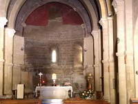 INTERIOR YA SIN EL RETABLO