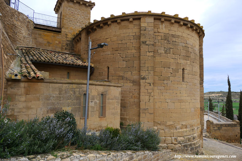 CABECERA DEL TEMPLO DESDE EL SURESTE