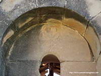 DETALLE VENTANAL. CRISM�N E INSCRIPCI�N DE SAN NICOLAS