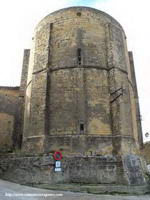 CABECERA. VERDADERO CUBO DE MURALLA