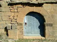 PORTADA ORIGINAL EN MURO SUR