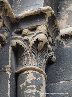 DETALLE DE LA CABECERA RECRECIDA DEL TEMPLO