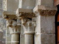 PORTADA EN MURO SUR