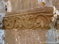 CAPITEL MURO NORTE. LEONES
