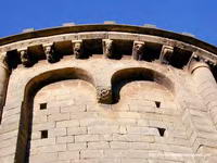 DETALLE DE ARQUER�A Y CANECILLOS