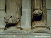 COLUMNAS-ESTATUA