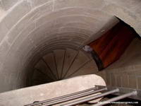ESCALERA DE CARACOL DE ACCES A  TORRE