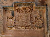 ESCUDO DE D. HERNANDO DE ARAG�N