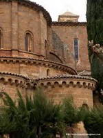 ABSIDIOLOS, GIROLA, �BSIDE PRINCIPAL Y TRANSEPTO EN PERSPECTIVA