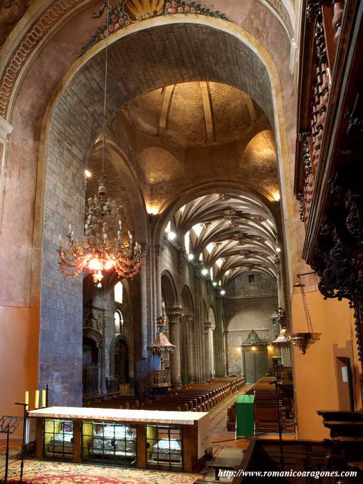 CÚPULA DE SAN PEDRO DE JACA. NUEVOS ASPECTOS - A. García Omedes CÚPULA DE SAN PEDRO DE JACA. NUEVOS ASPECTOS - A. García Omedes