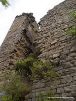 LIENZO CON PUERTA ABIERTA AL SURESTE.