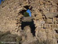 LUGAR DELMURO NORTE, DONDE ESTUVO LA PUERTA DEL TEMPLO, ABIERTA HACIA EL RECINTO 