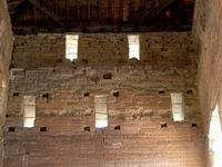 DETALLE DE MECHINALES Y VANOS DE CADALSO DE LO ALTO EN EL MURO ESTE