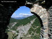 DETALLE DEL INTERIOR DE LA PUERTA DE ACCESO